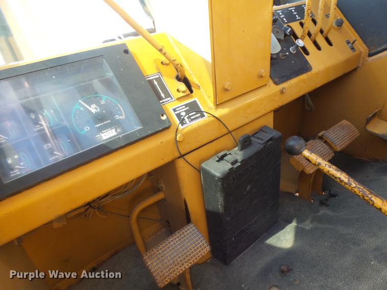 image for item DB1469 1998 Case 586E forklift