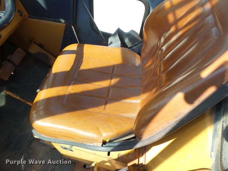 image for item DB1469 1998 Case 586E forklift