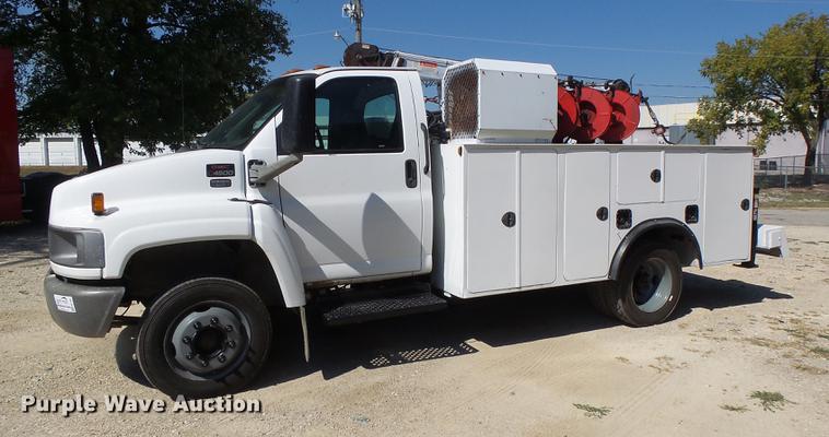 image for item DB1493 2003 GMC C4500 service truck with crane