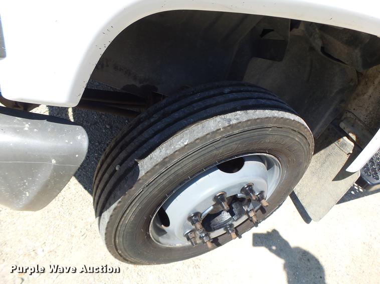 image for item DB1493 2003 GMC C4500 service truck with crane