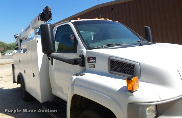 image for item DB1493 2003 GMC C4500 service truck with crane
