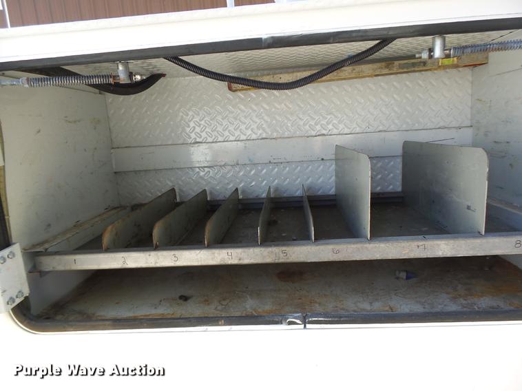 image for item DB1493 2003 GMC C4500 service truck with crane