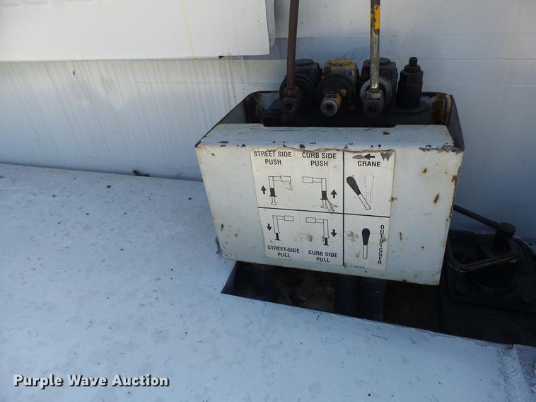 image for item DB1493 2003 GMC C4500 service truck with crane