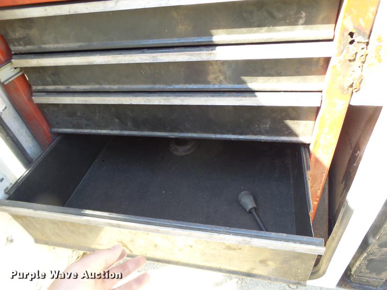 image for item DB1493 2003 GMC C4500 service truck with crane