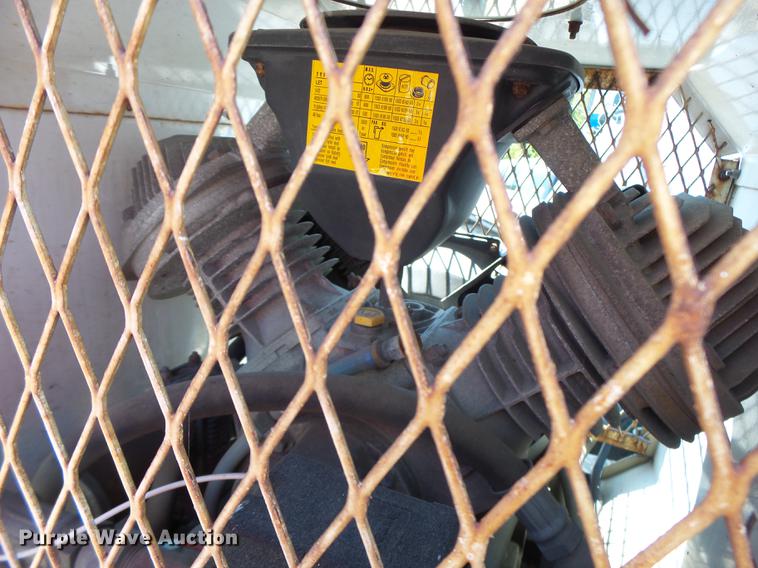 image for item DB1493 2003 GMC C4500 service truck with crane