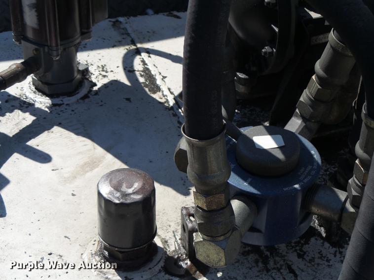 image for item DB1493 2003 GMC C4500 service truck with crane