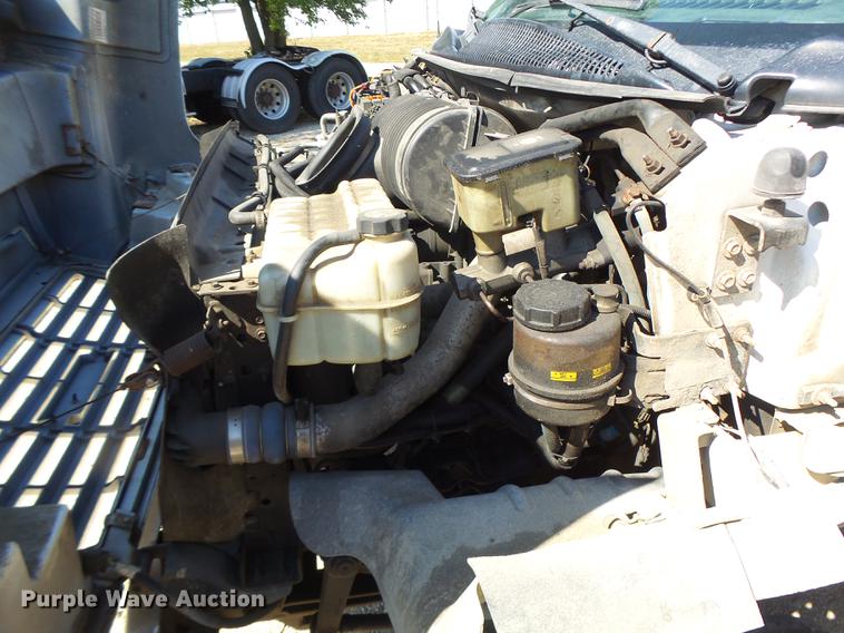 image for item DB1493 2003 GMC C4500 service truck with crane