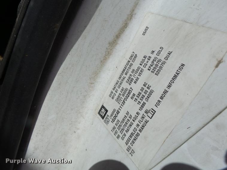 image for item DB1493 2003 GMC C4500 service truck with crane