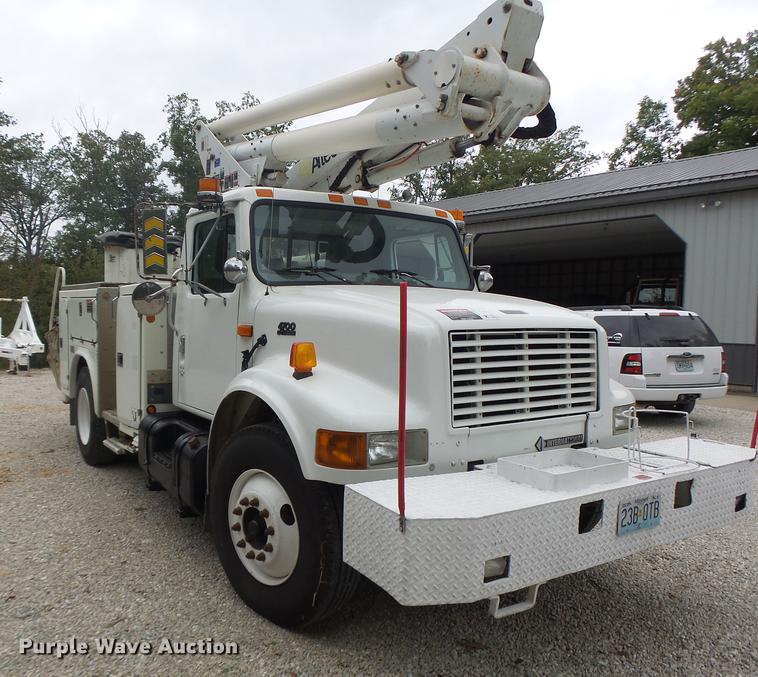 image for item DB1495 2000 International 4700 bucket truck