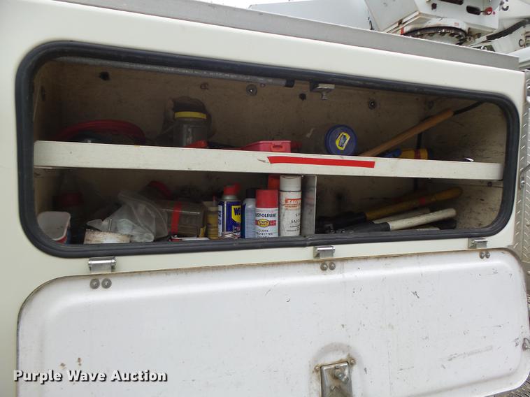 image for item DB1495 2000 International 4700 bucket truck