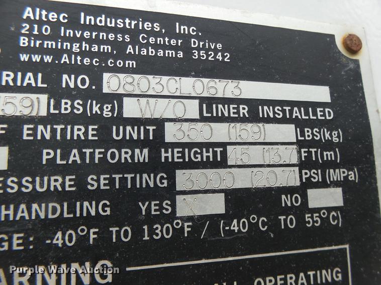 image for item DB1495 2000 International 4700 bucket truck