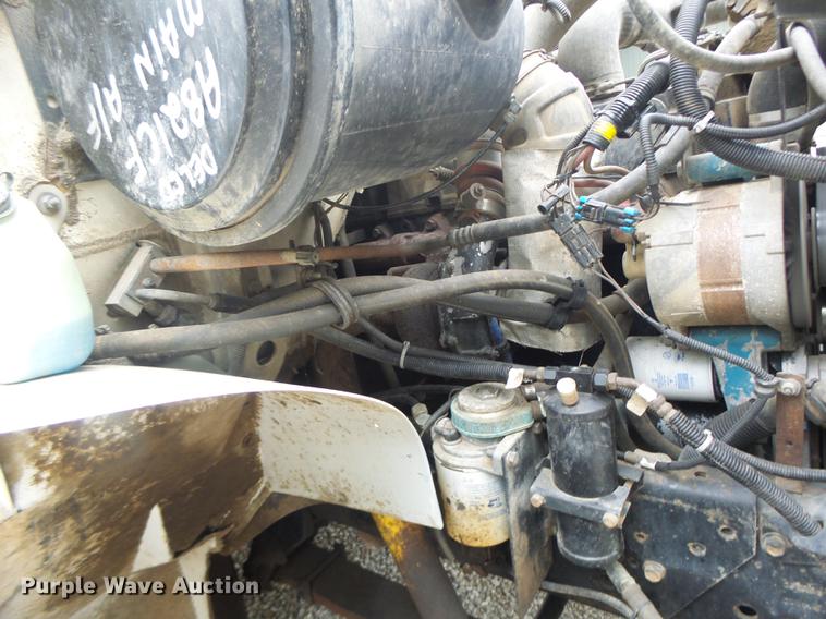 image for item DB1495 2000 International 4700 bucket truck