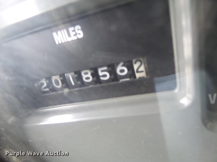 image for item DB1495 2000 International 4700 bucket truck