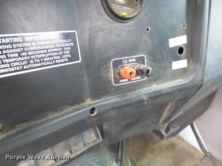 image for item DB1495 2000 International 4700 bucket truck