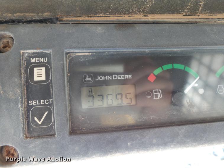 image for item DB4173 2005 John Deere 317 skid steer