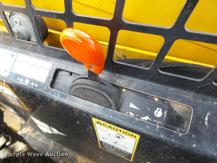 image for item DB4173 2005 John Deere 317 skid steer