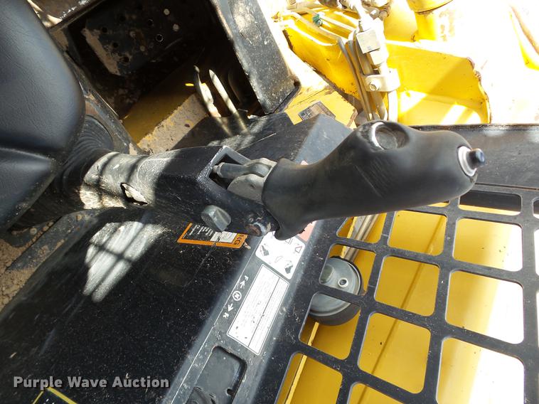 image for item DB4173 2005 John Deere 317 skid steer
