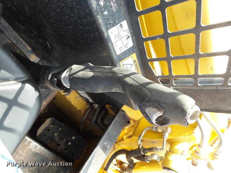 image for item DB4173 2005 John Deere 317 skid steer