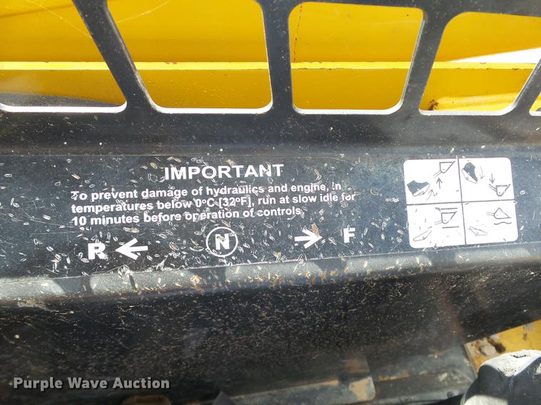 image for item DB4173 2005 John Deere 317 skid steer