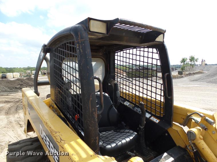 image for item DB4173 2005 John Deere 317 skid steer