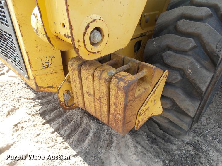 image for item DB4173 2005 John Deere 317 skid steer