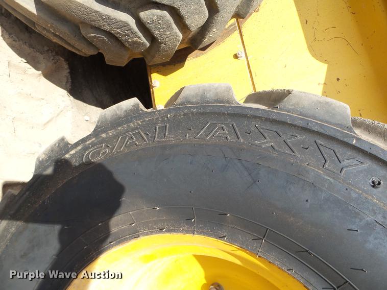 image for item DB4173 2005 John Deere 317 skid steer