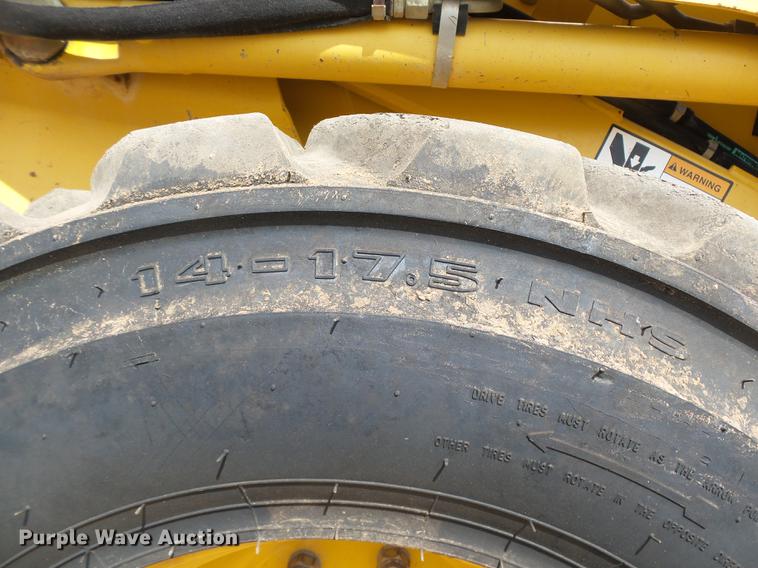 image for item DB4173 2005 John Deere 317 skid steer