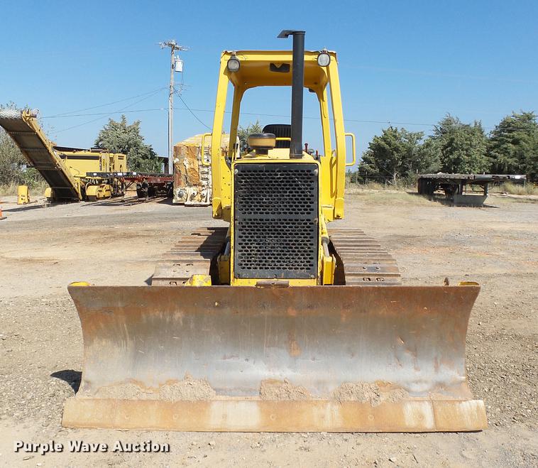 image for item DB4174 1990 John Deere 650G Series IV dozer