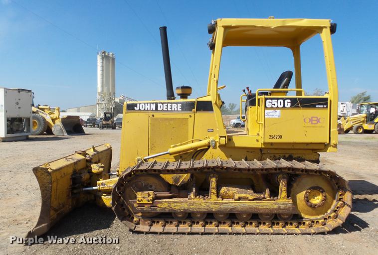 image for item DB4174 1990 John Deere 650G Series IV dozer