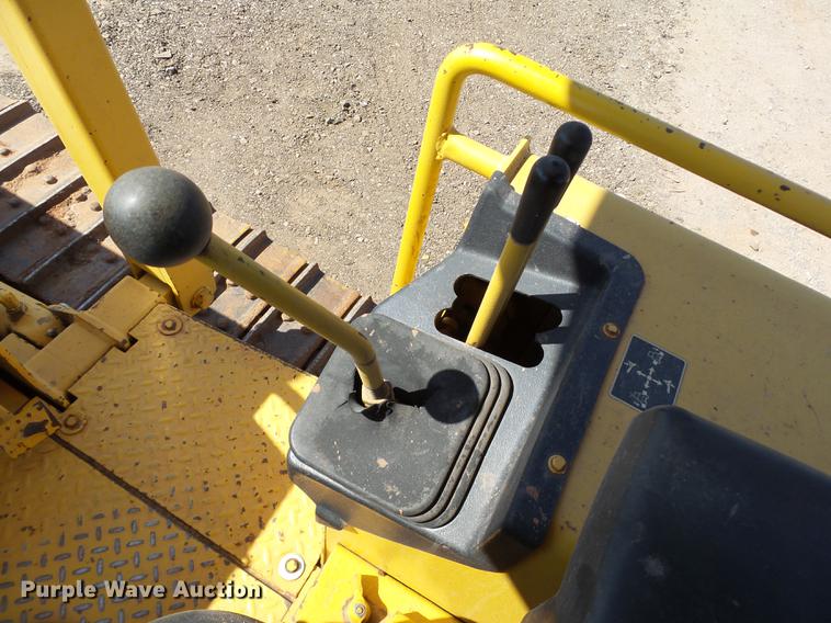 image for item DB4174 1990 John Deere 650G Series IV dozer