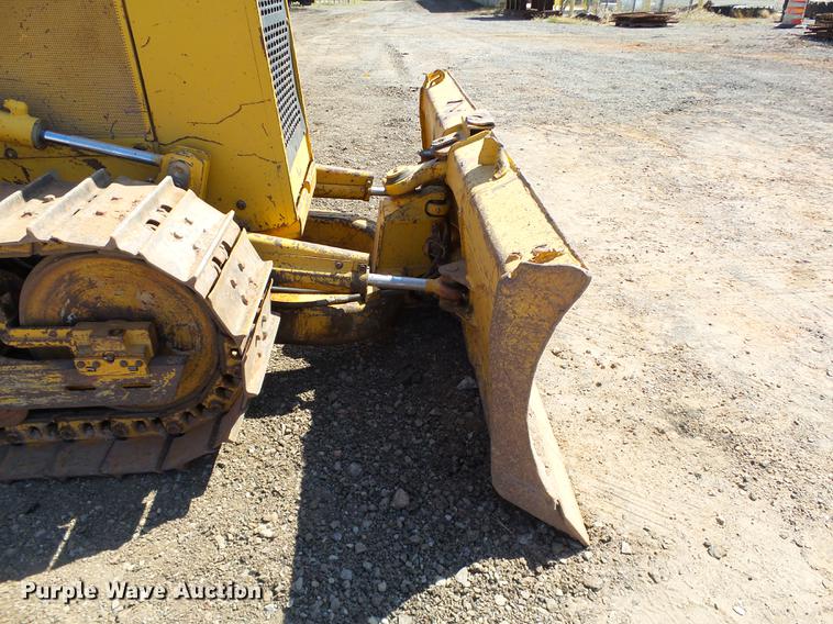 image for item DB4174 1990 John Deere 650G Series IV dozer