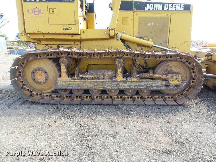 image for item DB4174 1990 John Deere 650G Series IV dozer