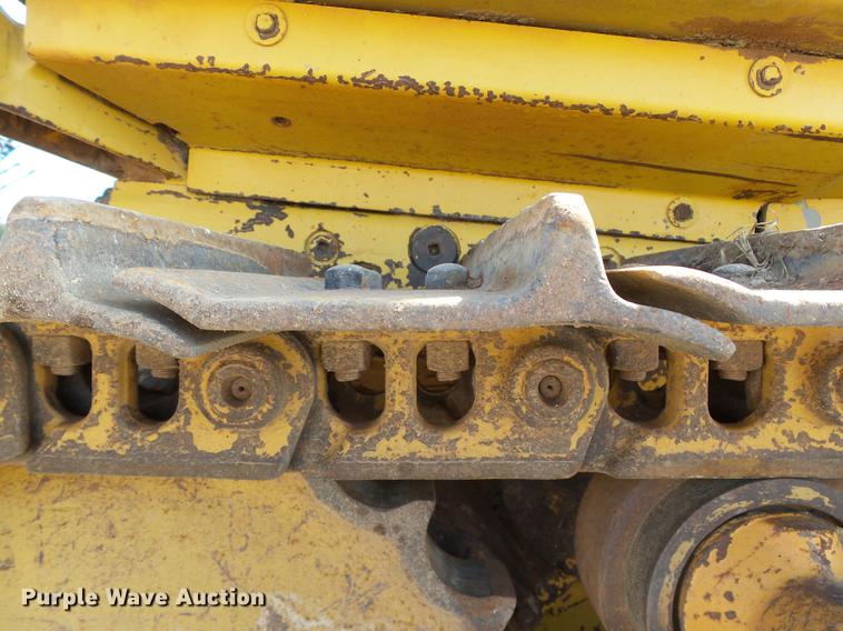 image for item DB4174 1990 John Deere 650G Series IV dozer