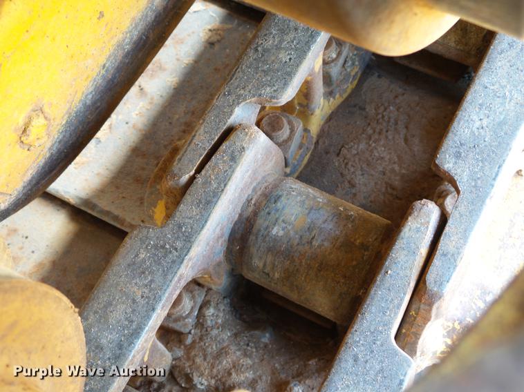 image for item DB4174 1990 John Deere 650G Series IV dozer