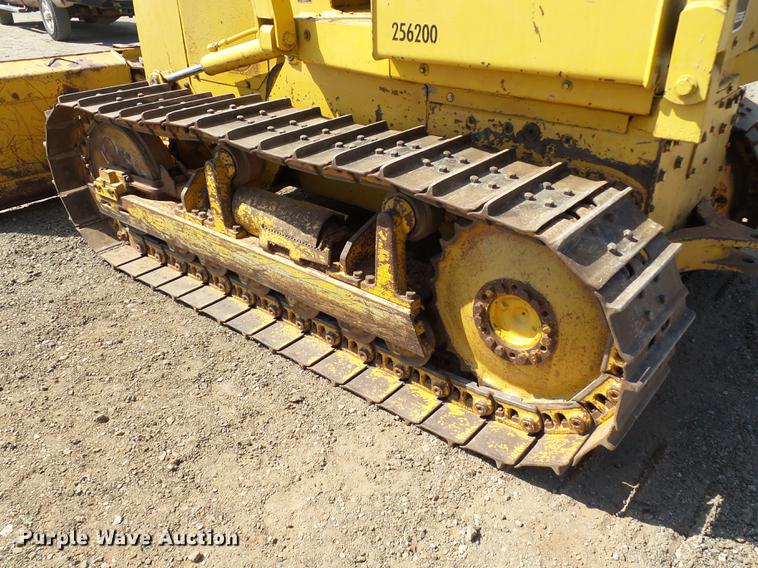 image for item DB4174 1990 John Deere 650G Series IV dozer