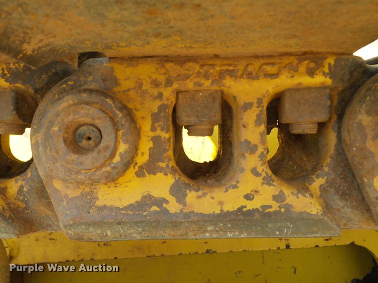 image for item DB4174 1990 John Deere 650G Series IV dozer