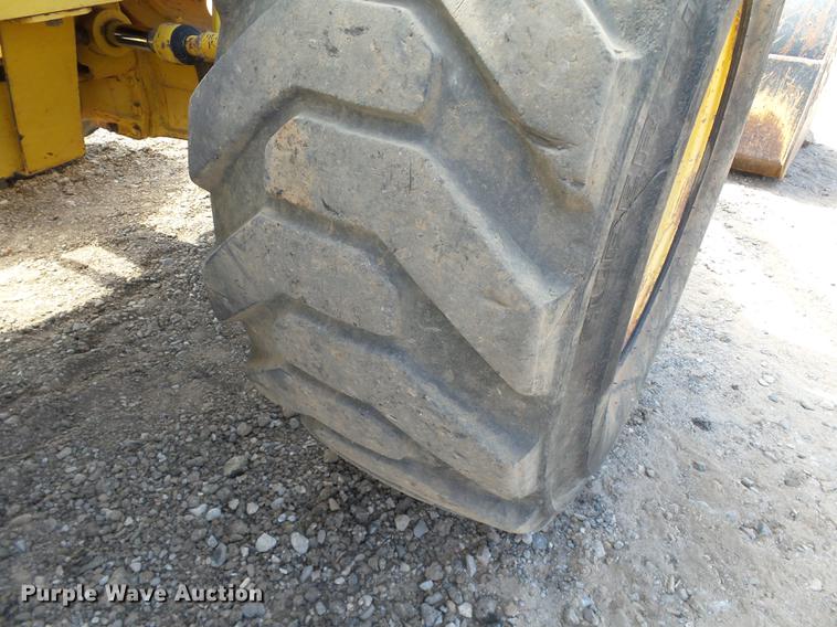 image for item DB4175 2007 Komatsu WB146-5 backhoe