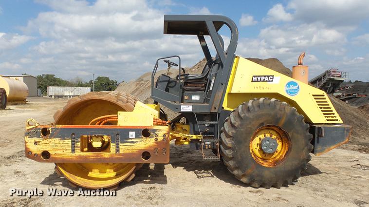 image for item DB4176 2005 Hypac C852C single drum compactor