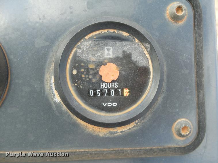 image for item DB4176 2005 Hypac C852C single drum compactor