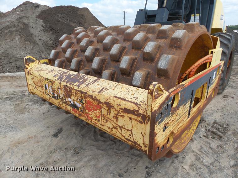 image for item DB4176 2005 Hypac C852C single drum compactor