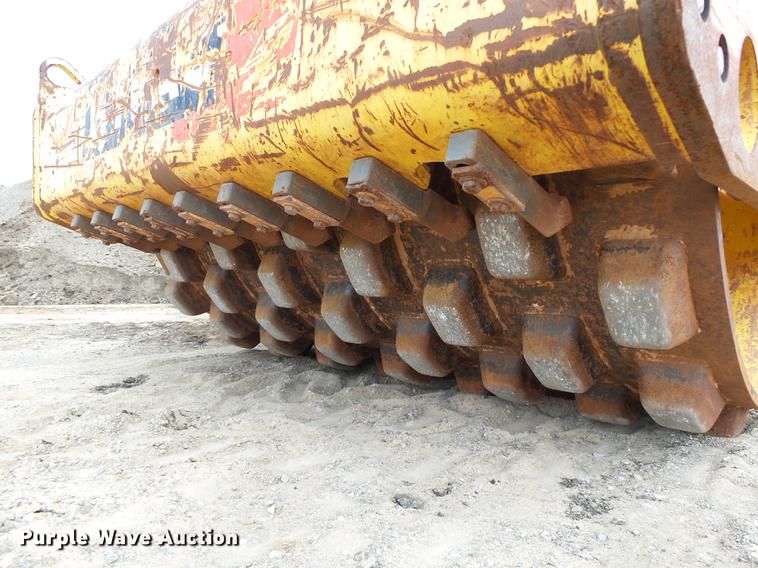 image for item DB4176 2005 Hypac C852C single drum compactor