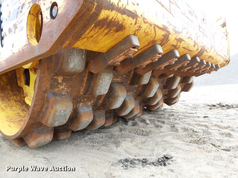 image for item DB4176 2005 Hypac C852C single drum compactor