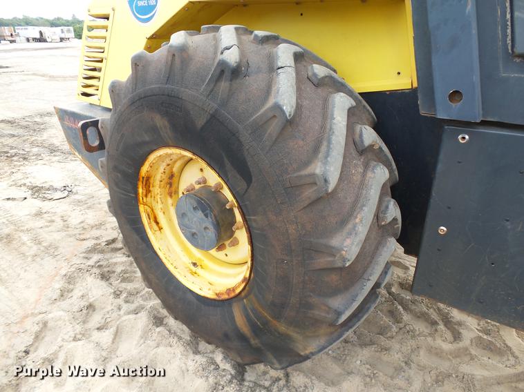 image for item DB4176 2005 Hypac C852C single drum compactor