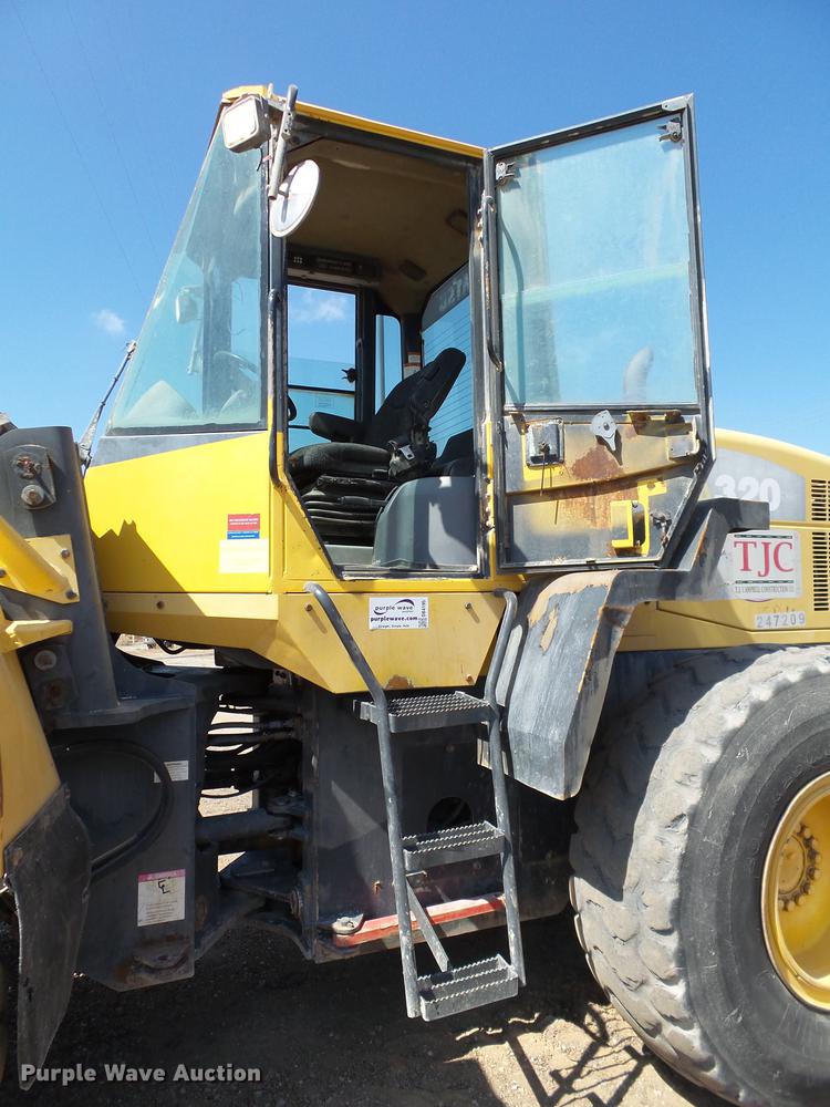 image for item DB4195 2006 Komatsu WA320-5L wheel loader
