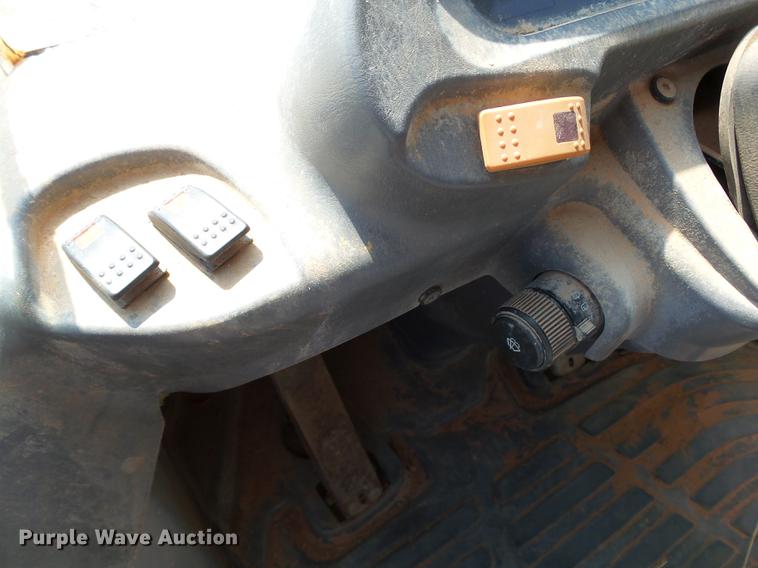 image for item DB4195 2006 Komatsu WA320-5L wheel loader