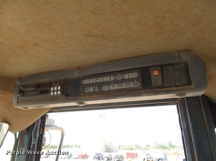 image for item DB4195 2006 Komatsu WA320-5L wheel loader