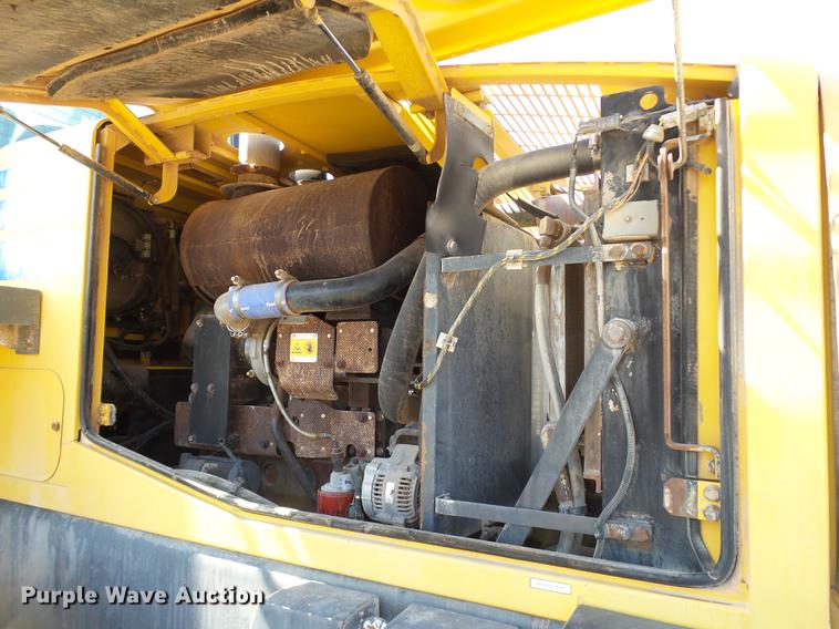 image for item DB4195 2006 Komatsu WA320-5L wheel loader