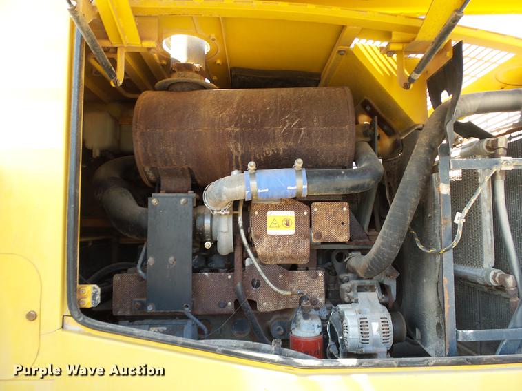 image for item DB4195 2006 Komatsu WA320-5L wheel loader