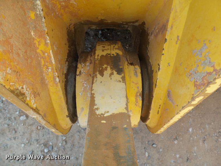 image for item DB4195 2006 Komatsu WA320-5L wheel loader