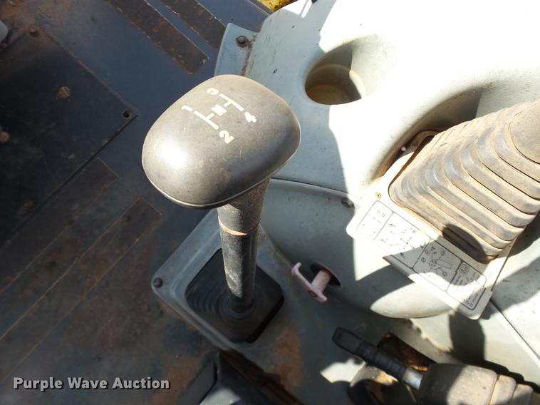 image for item DB4196 2005 Komatsu WB140-2N backhoe